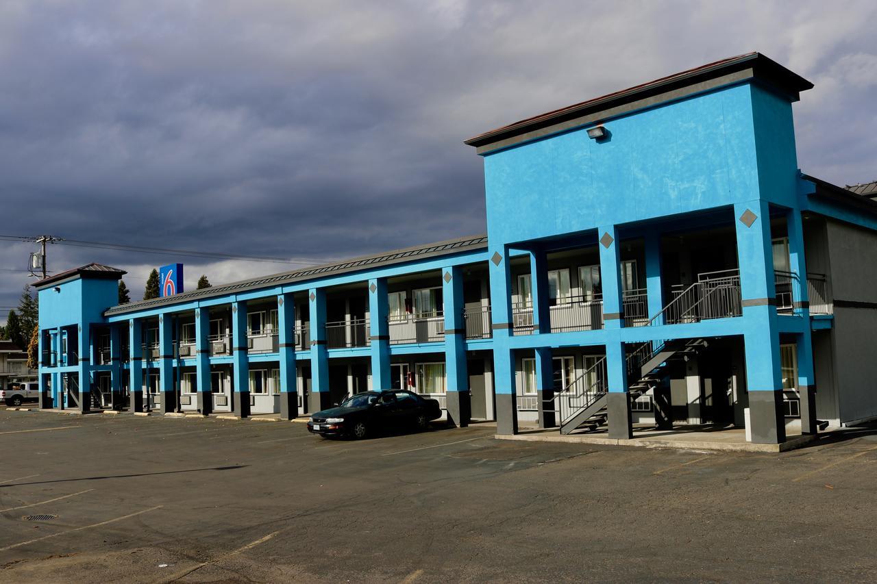 Holiday Lodge - Salem,Or Dış mekan fotoğraf